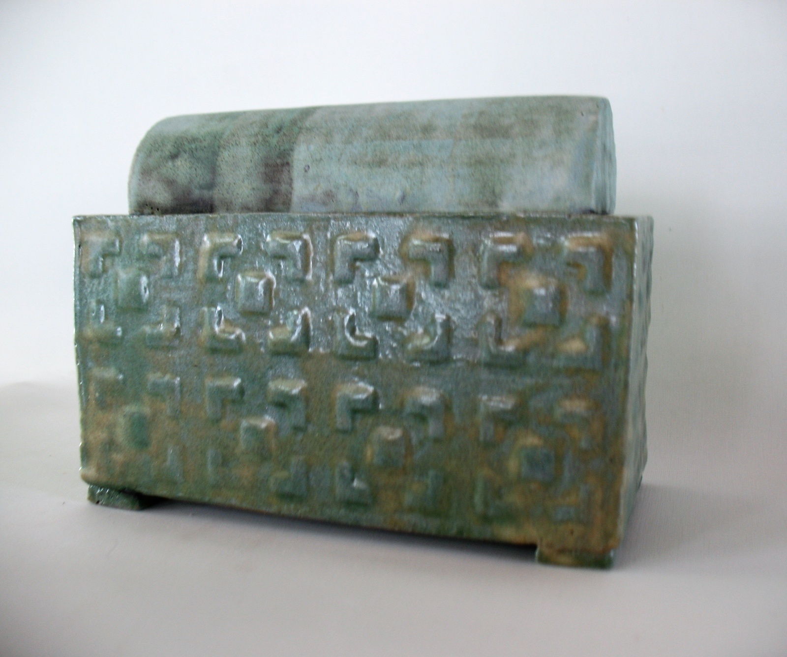 Container 4, keramiek van José Hattink
