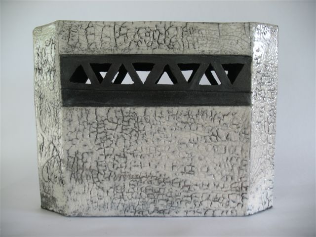Raku object, keramiek van José Hattink